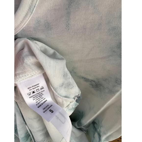 NWT S Tunic, Shark bite top, LuLaRoe Melissa - Picture 2 of 3